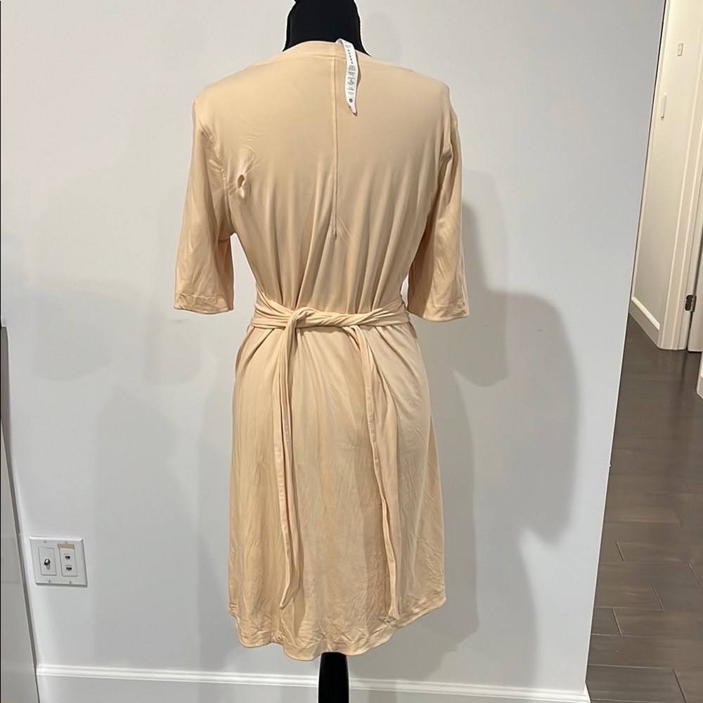 Lululemon cotton wrap front t-shirt dress - prosecco - Picture 6 of 7